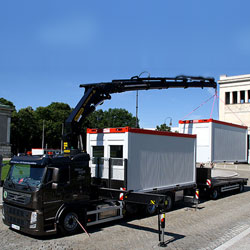 Unser neuer Volvo FM 420 mit dem Palfinger-Kran PK 53002 SH am Königsplatz in München.